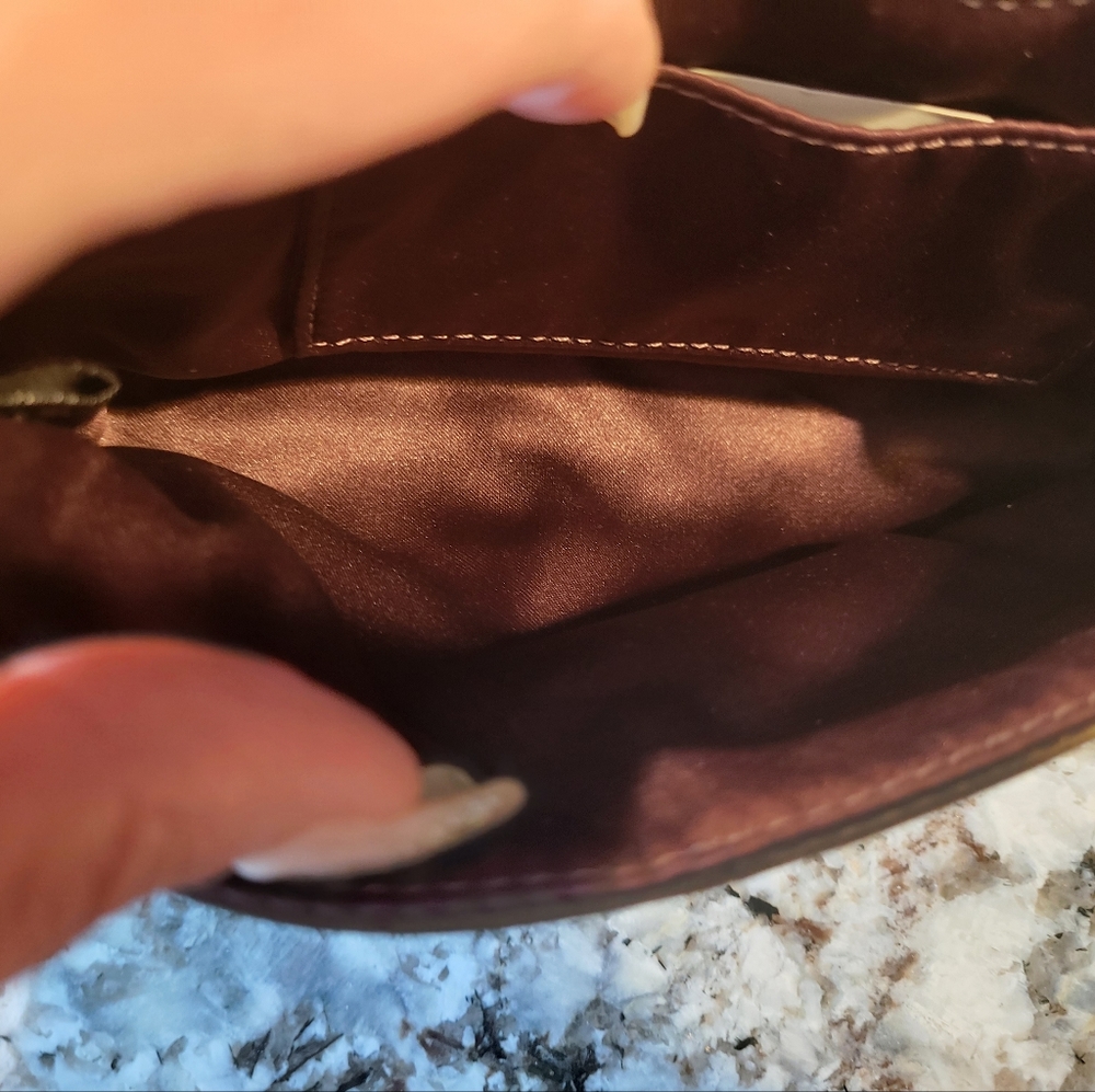Coach wristlet - Picture 3 of 8
